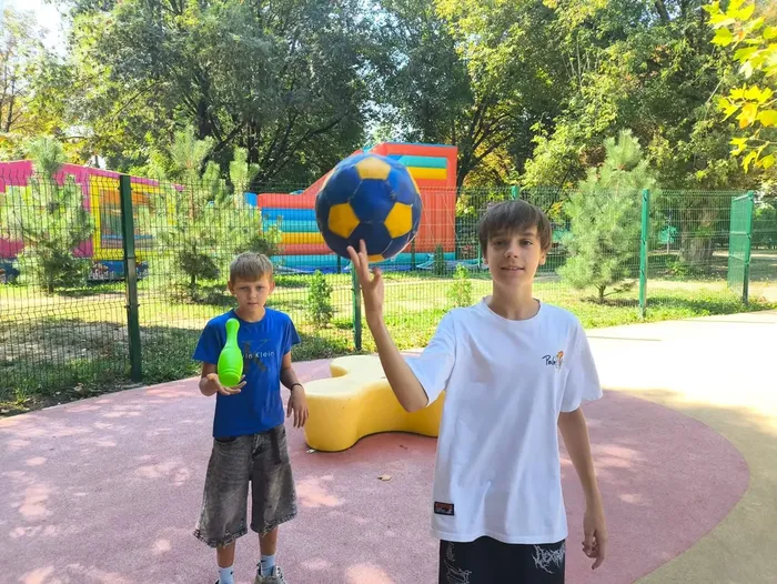 i (2)